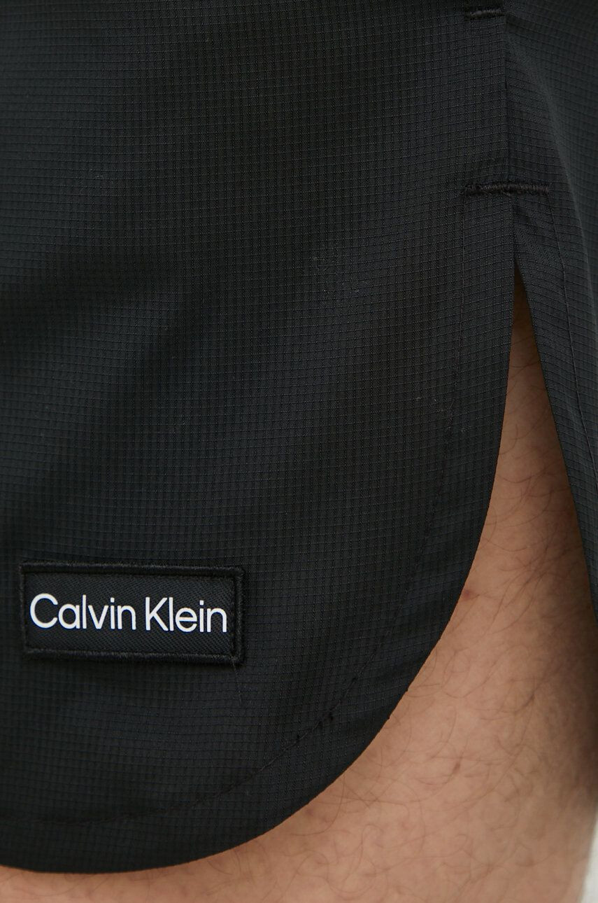 Calvin Klein Plavkové šortky čierna farba - Pepit.sk