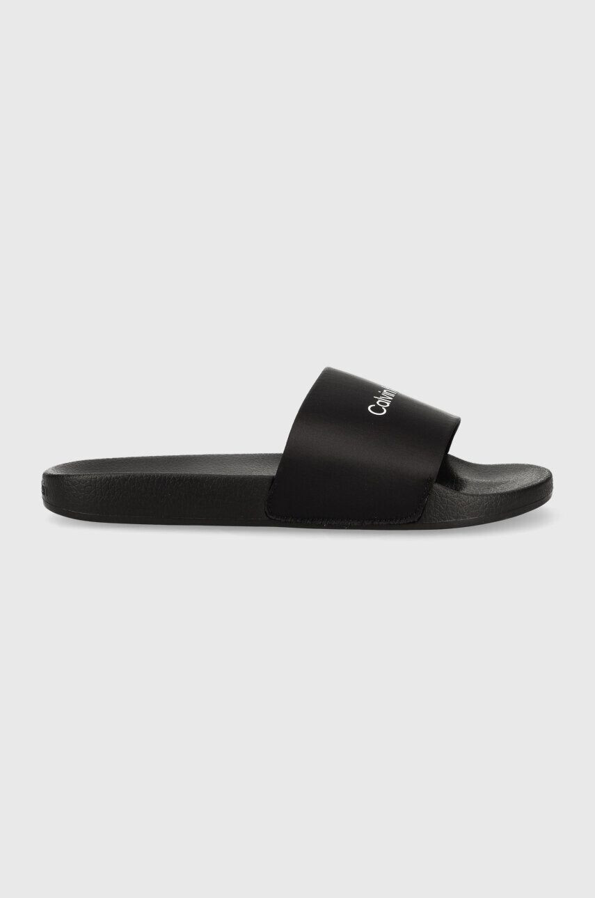 Calvin Klein Šľapky POOL SLIDE - SATIN dámske čierna farba HW0HW01508 - Pepit.sk