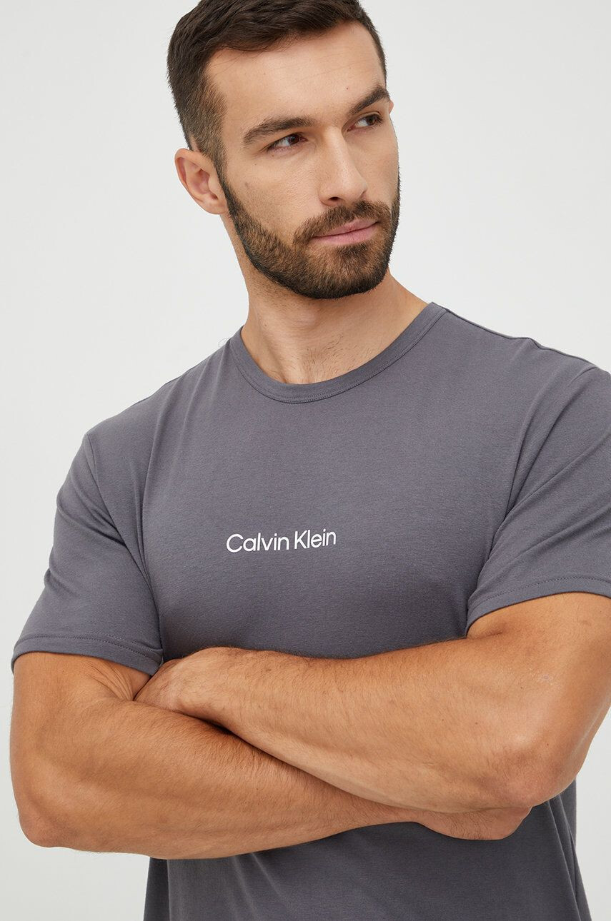 Calvin Klein Underwear Pyžamové tričko šedá farba s potlačou - Pepit.sk