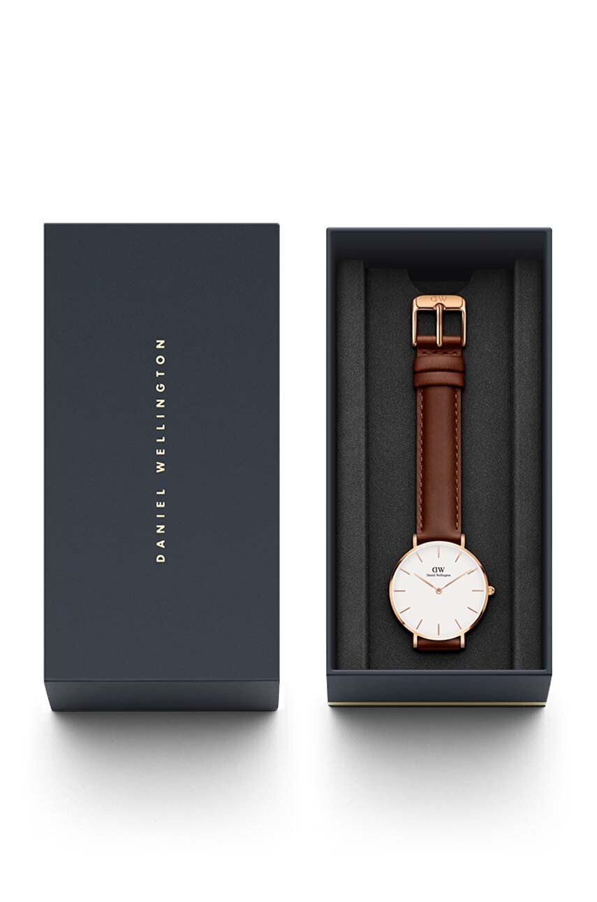 Daniel Wellington Hodinky Petite 32 St Mawes dámske hnedá farba - Pepit.sk