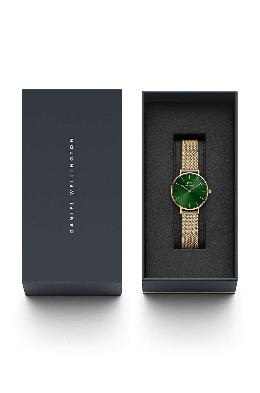 Daniel Wellington Hodinky Petite Emerald 28 dámske zlatá farba - Pepit.sk