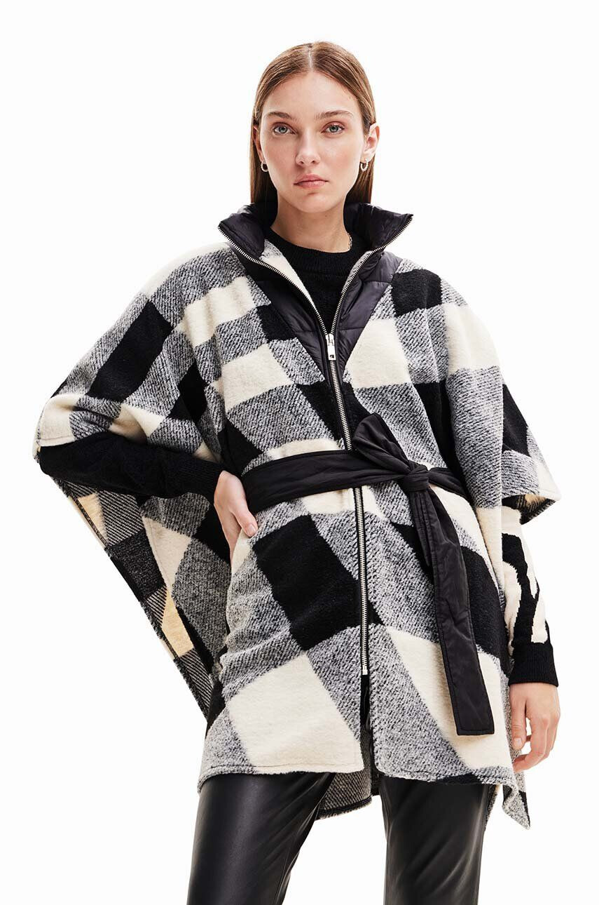 Desigual Pončo 23WAIA37 ACCESSORIES FABRIC PONCHOS čierna farba ľahké - Pepit.sk