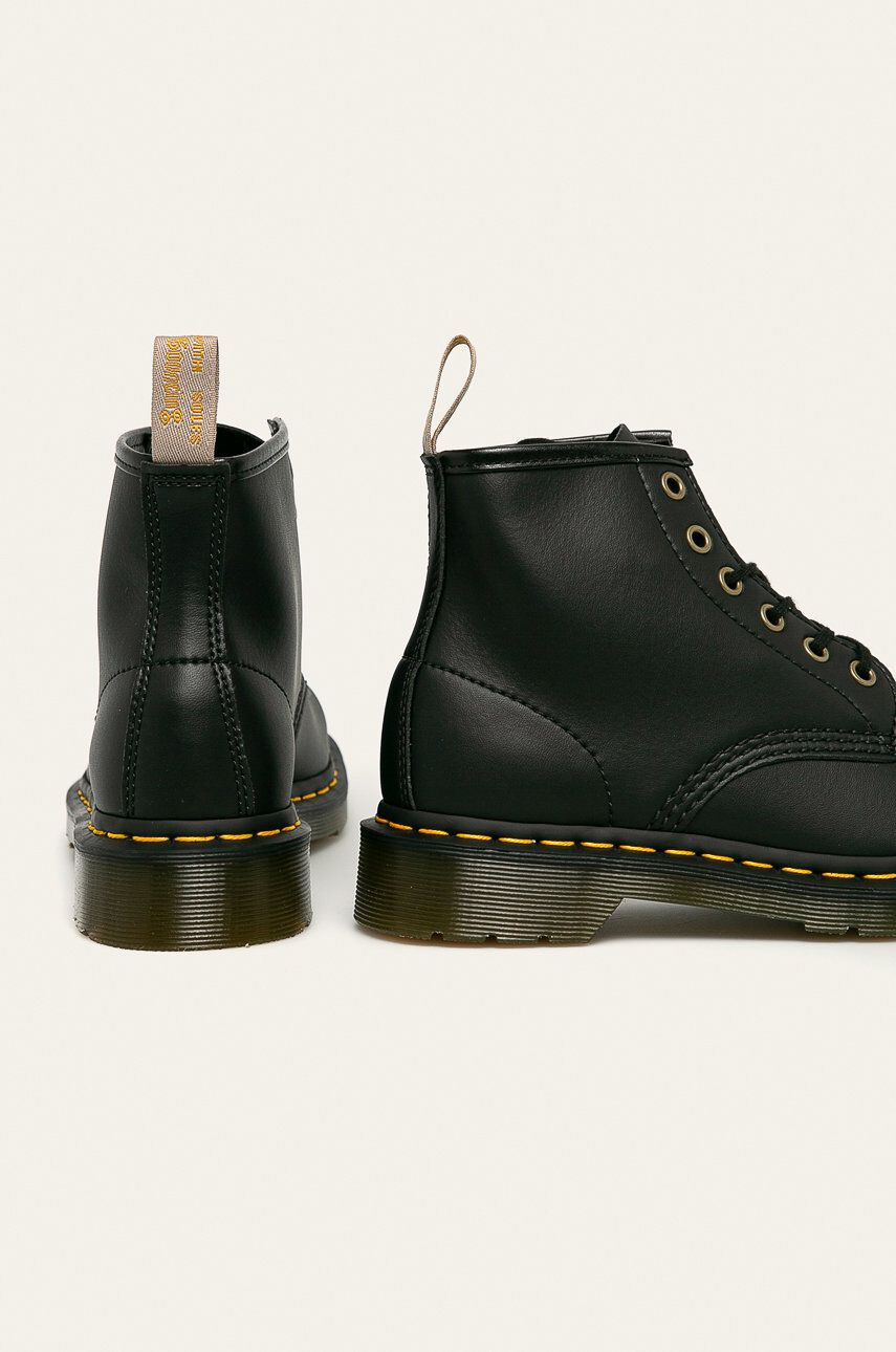 Dr. Martens Členkové topánky Vegan 101 23984001-Black dámske čierna farba na plochom podpätku - Pepit.sk