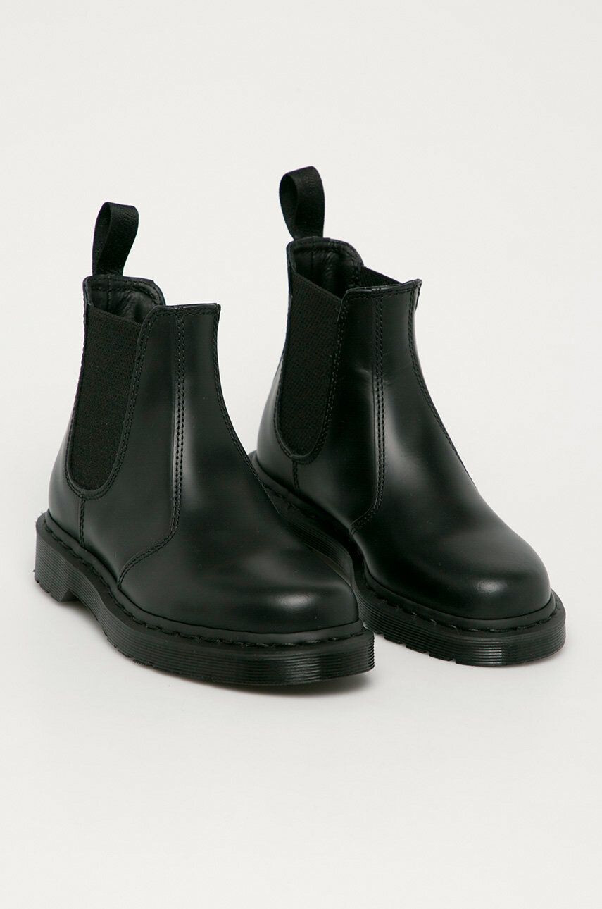 Dr. Martens Kožené topánky Chelsea 2976 Mono 25685001-BLACK - Pepit.sk