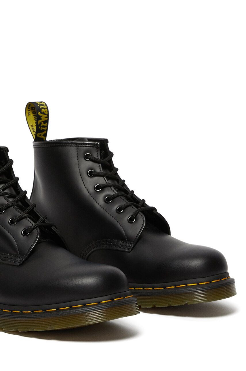 Dr. Martens Kožené workery 101 Yellow Stitch dámske čierna farba na plochom podpätku - Pepit.sk