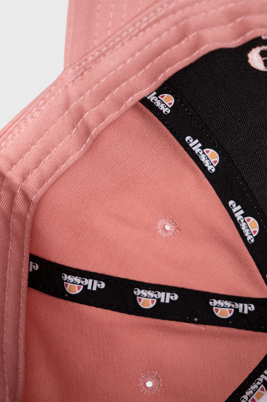 Ellesse Bavlnená čiapka SAMA2245-PINK ružová farba s nášivkou - Pepit.sk