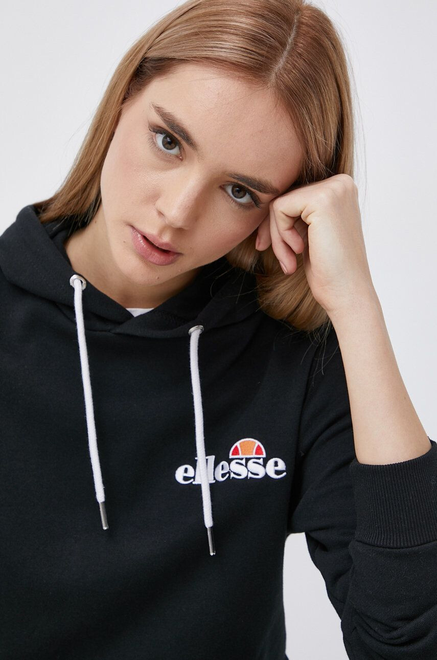 Ellesse Mikina SGS08848-011 dámska čierna farba s kapucňou s nášivkou - Pepit.sk