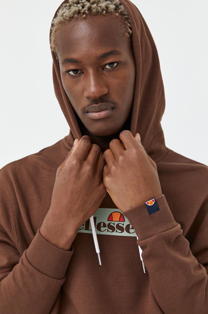 Ellesse Mikina SHP15779-Brown pánska hnedá farba s kapucňou s potlačou - Pepit.sk