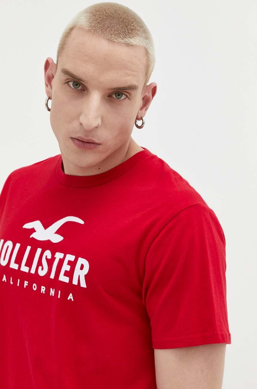 Hollister Co. Bavlnené tričko červená farba s nášivkou - Pepit.sk