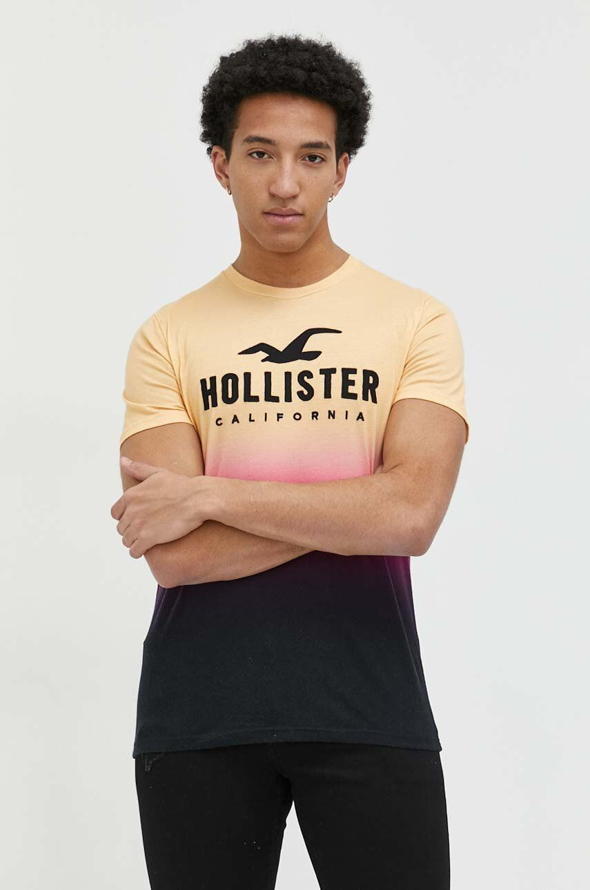 Hollister Co. Bavlnené tričko žltá farba vzorované - Pepit.sk