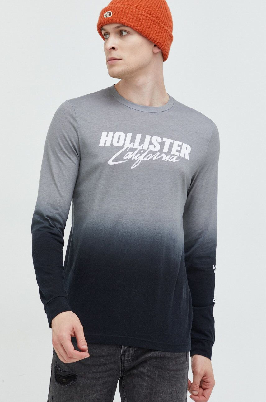 Hollister Co. Bavlnené tričko s dlhým rukávom biela farba s potlačou - Pepit.sk