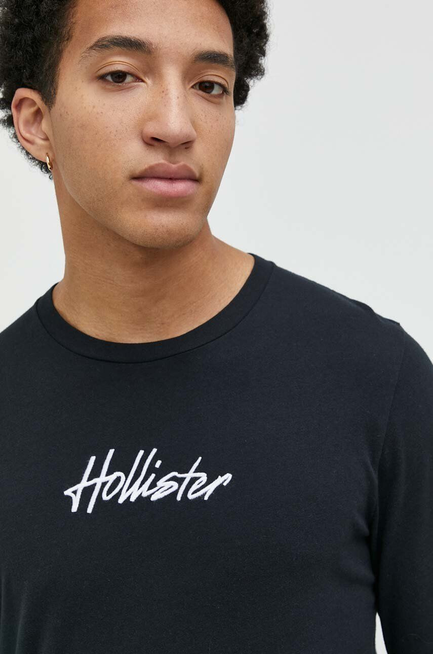 Hollister Co. Bavlnené tričko s dlhým rukávom hnedá farba s potlačou - Pepit.sk