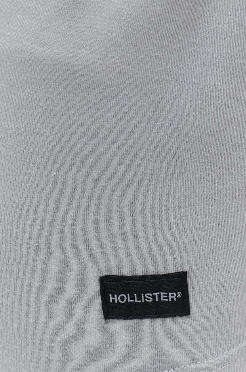 Hollister Co. Bavlnené tričko s dlhým rukávom zelená farba s potlačou - Pepit.sk