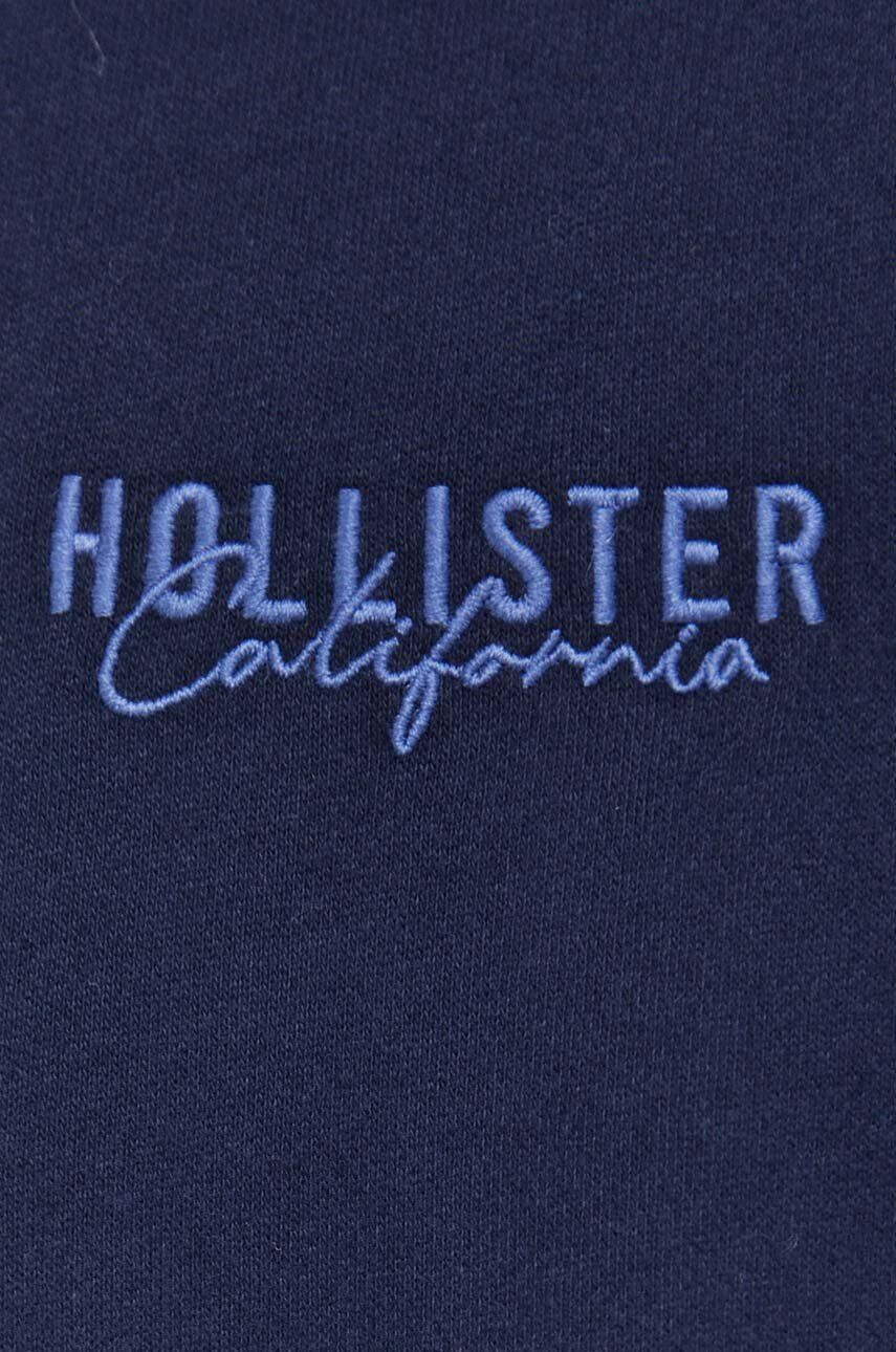 Hollister Co. Mikina pánska tmavomodrá farba s kapucňou s nášivkou - Pepit.sk