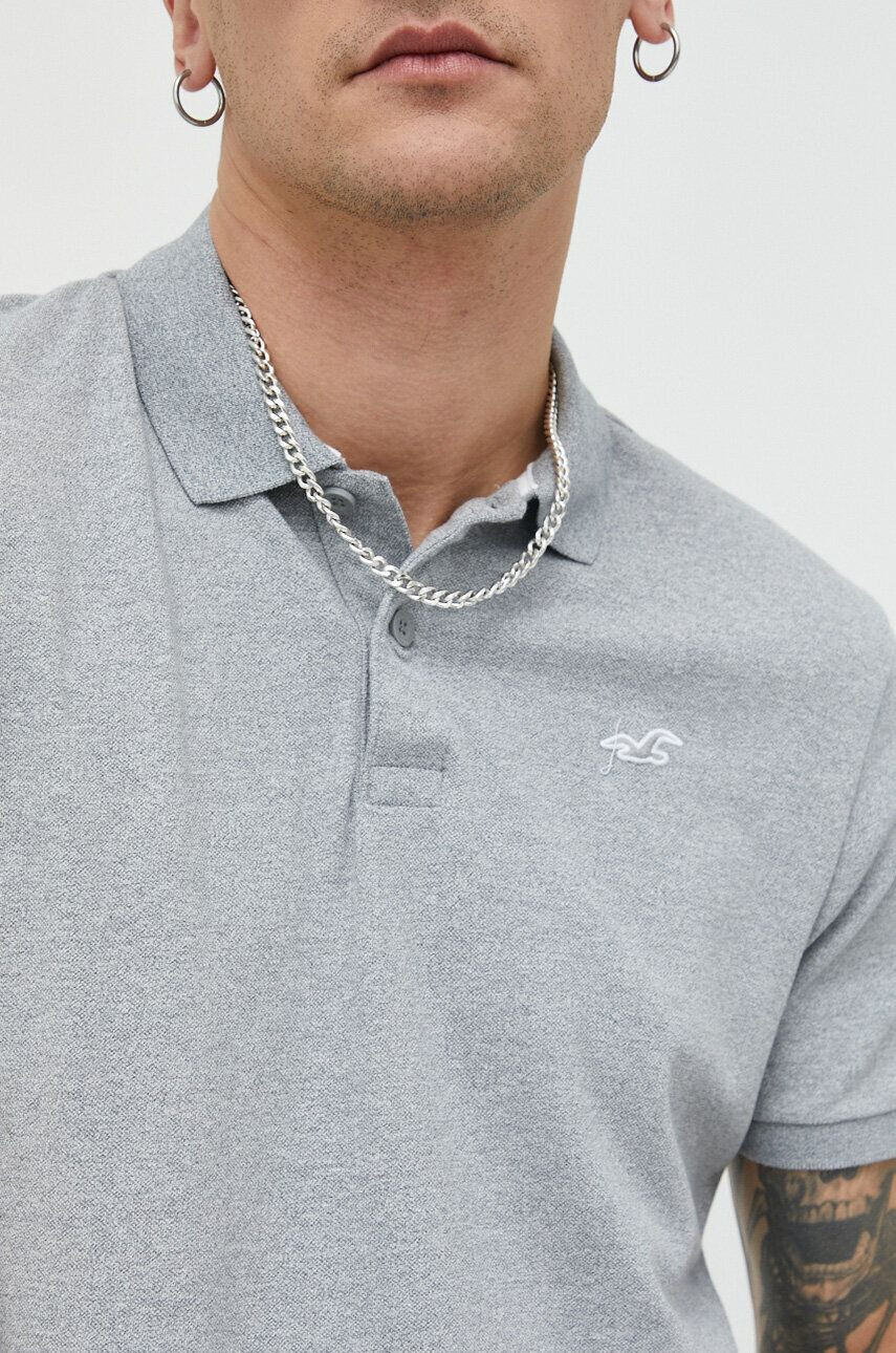 Hollister Co. Polo tričko pánske šedá farba jednofarebné - Pepit.sk