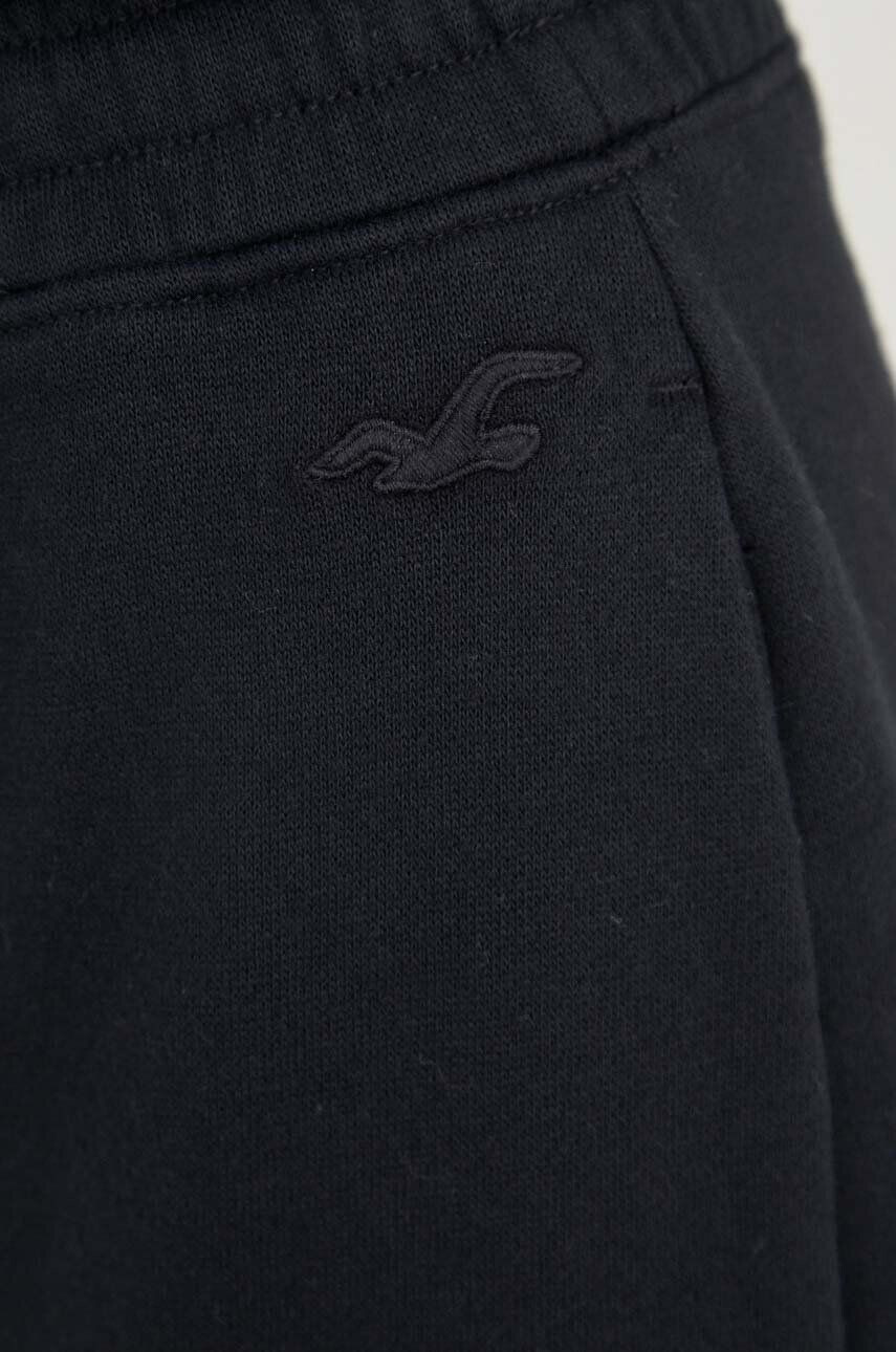 Hollister Co. Tepláky čierna farba jednofarebné - Pepit.sk