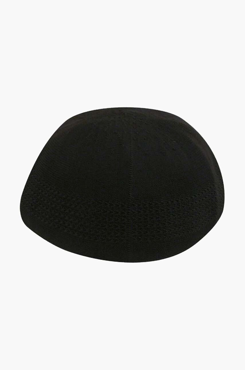 Kangol Šiltovka Tropic 1456BC.BLACK-BLACK čierna farba s nášivkou - Pepit.sk