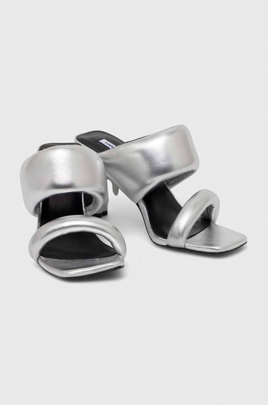 Karl Lagerfeld Kožené šľapky IKON HEEL dámske strieborná farba na podpätku KL39005A - Pepit.sk