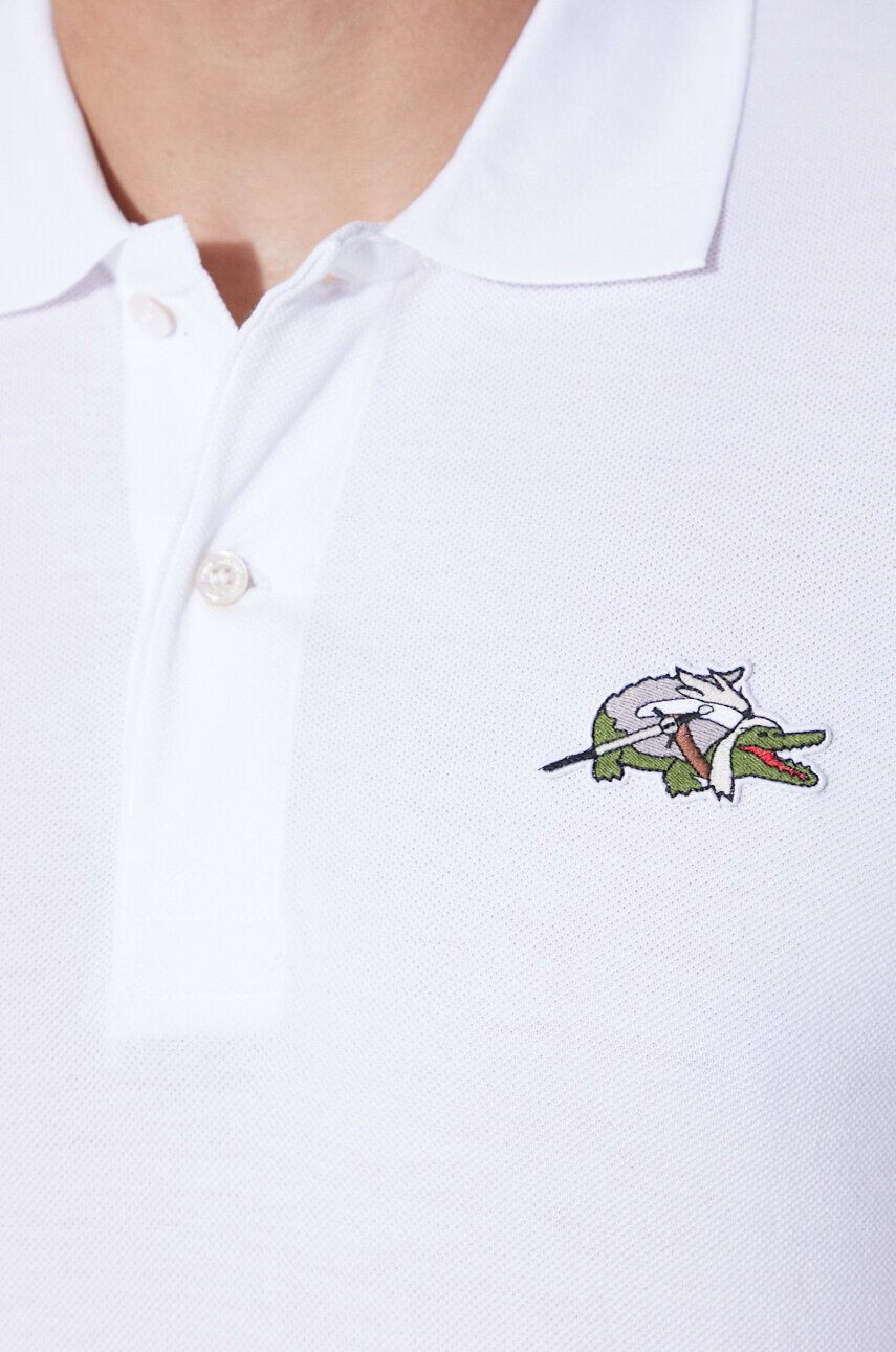 Lacoste Bavlnené polo tričko x Netflix biela farba s nášivkou - Pepit.sk