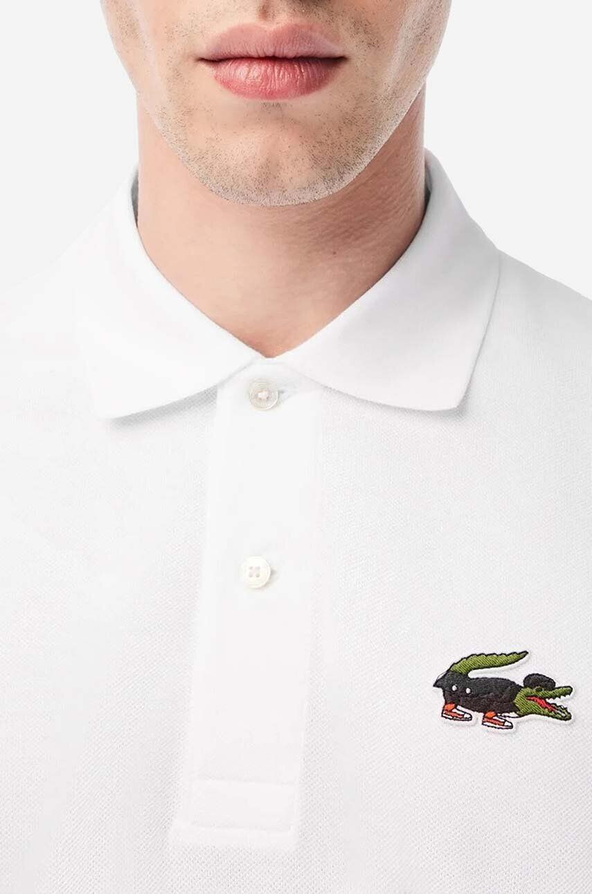 Lacoste Bavlnené polo tričko x Netflix biela farba s nášivkou - Pepit.sk