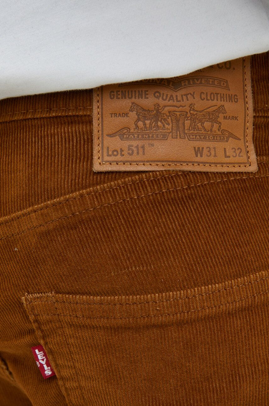 Levi's Manšestrové nohavice 17196.0077-Browns pánske hnedá farba strih chinos - Pepit.sk