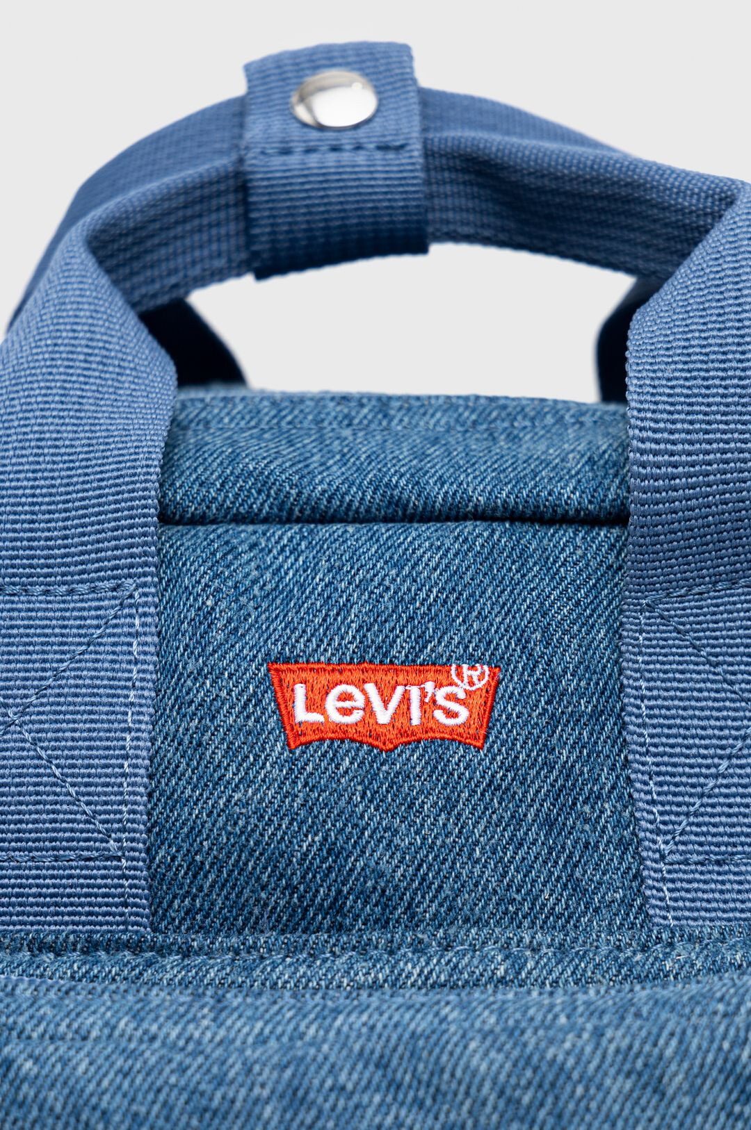 Levi's Ruksak dámsky malý jednofarebný - Pepit.sk