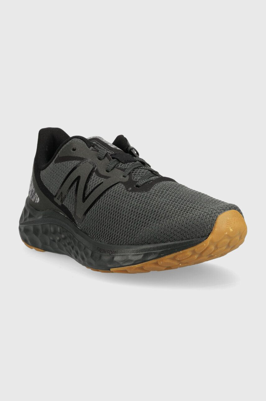 New Balance Bežecké topánky Fresh Foam Arishi v4 čierna farba - Pepit.sk