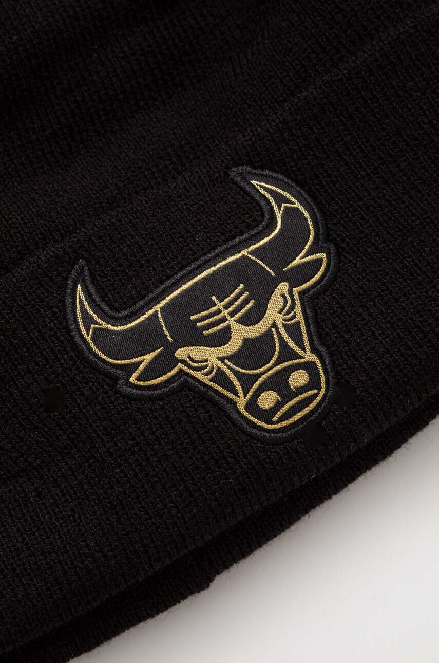 New Era Čiapka čierna farba z hrubej pleteniny CHICAGO BULLS - Pepit.sk