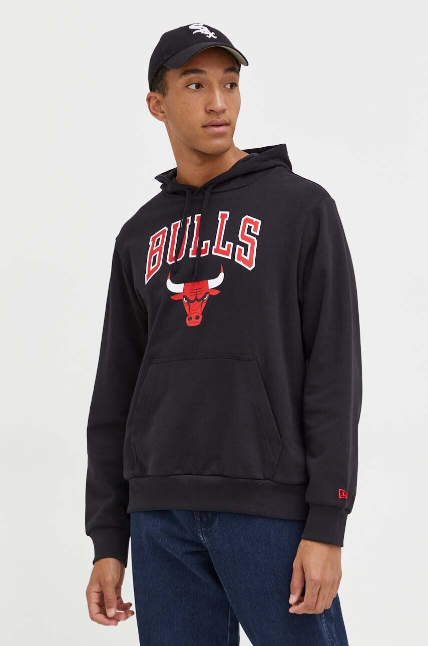 New Era Mikina pánska čierna farba s kapucňou s potlačou CHICAGO BULLS - Pepit.sk