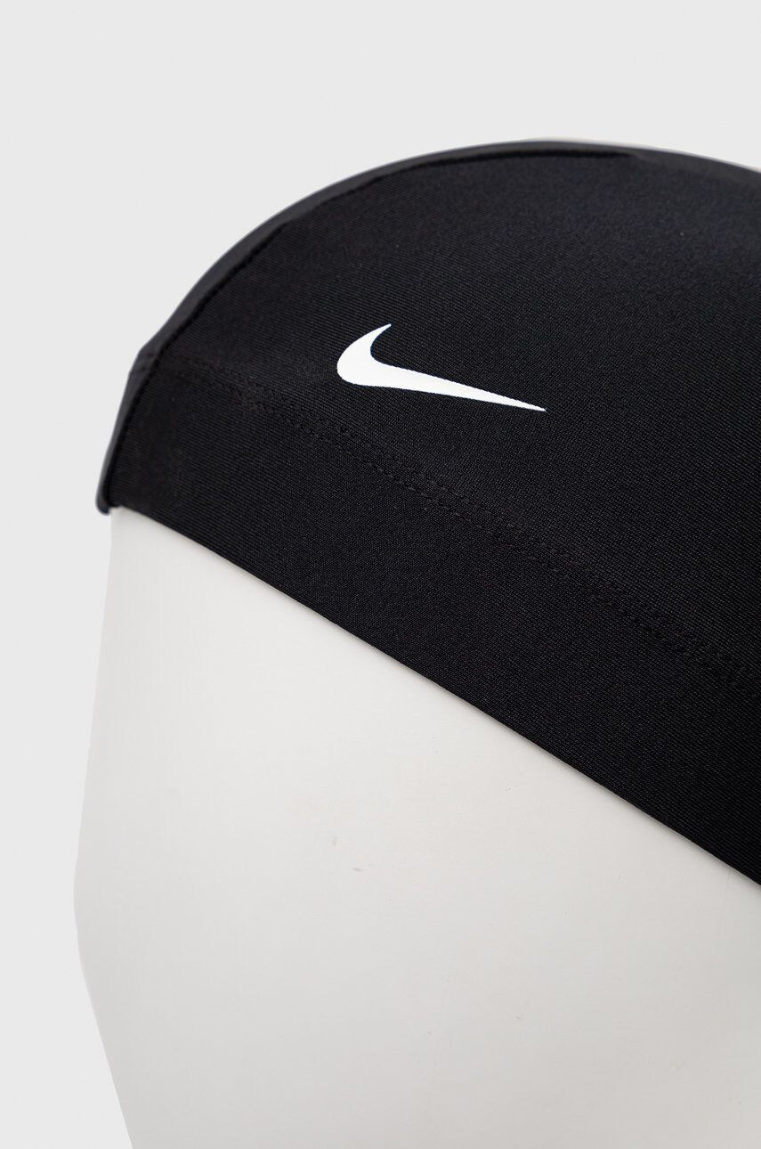 Nike Plavecká čiapka Comfort čierna farba - Pepit.sk