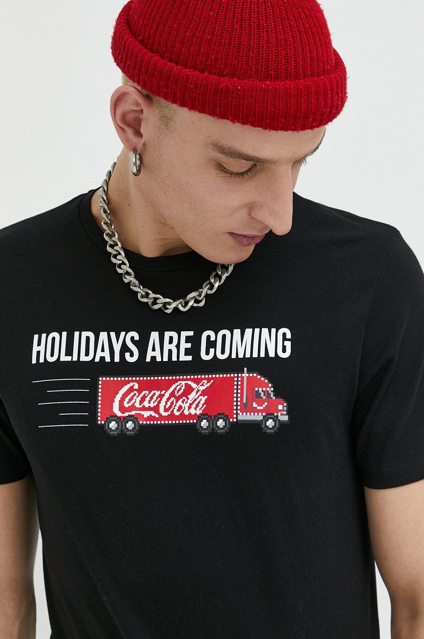 Produkt by Jack & Jones Bavlnené tričko x Coca-Cola čierna farba s potlačou - Pepit.sk