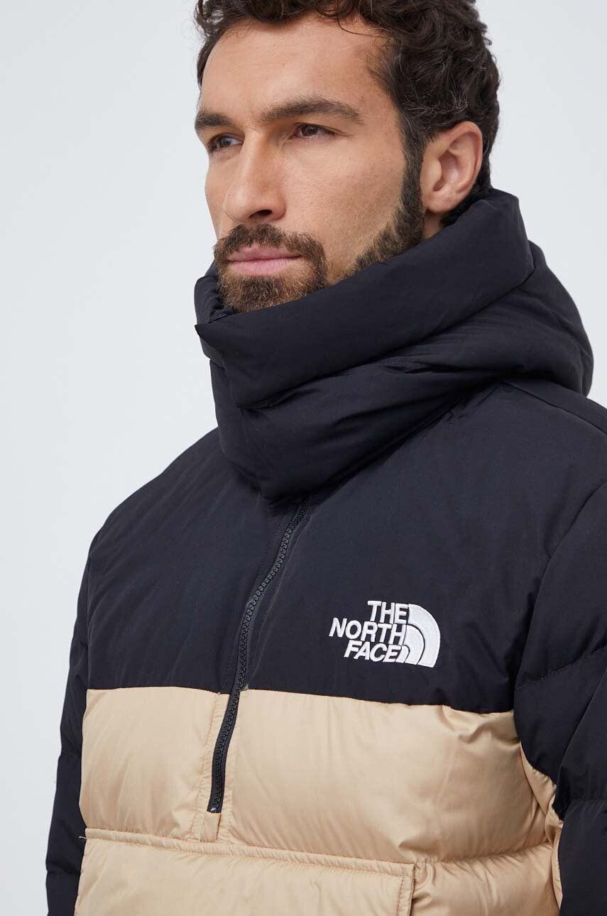 The North Face Bunda pánska hnedá farba zimná - Pepit.sk