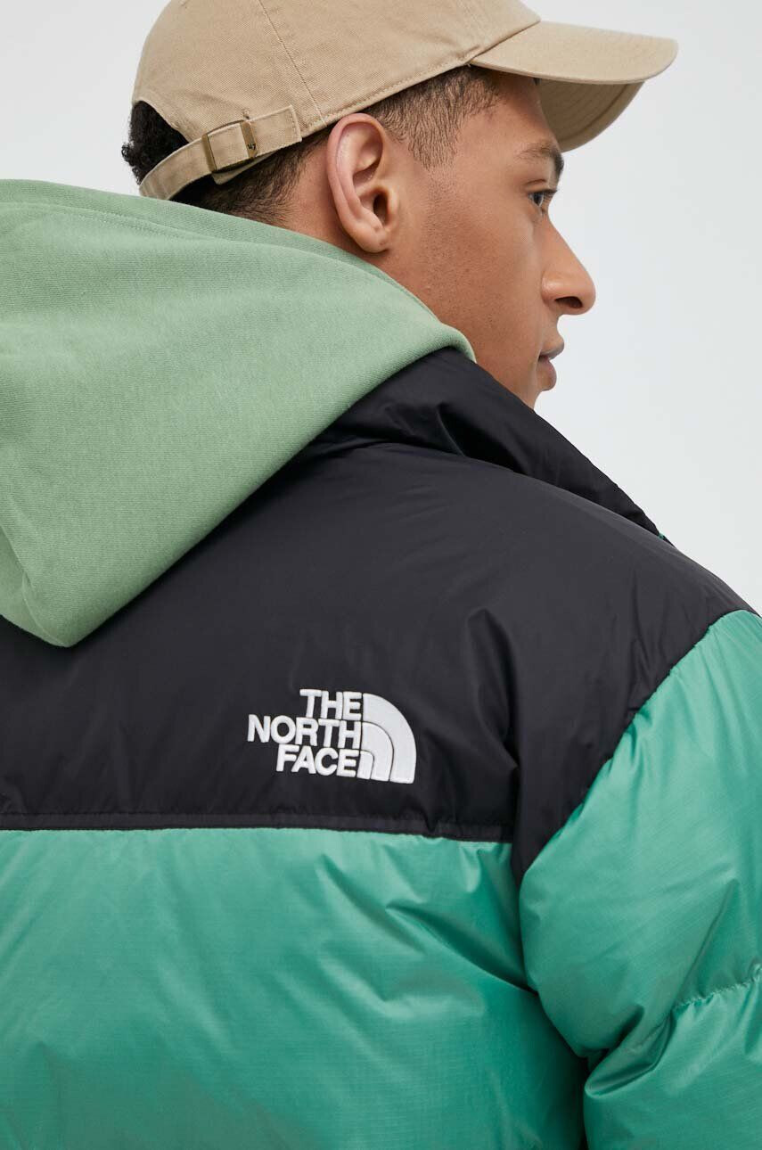 The North Face Páperová bunda 1996 RETRO NUPTSE JACKET pánska zelená farba zimná - Pepit.sk