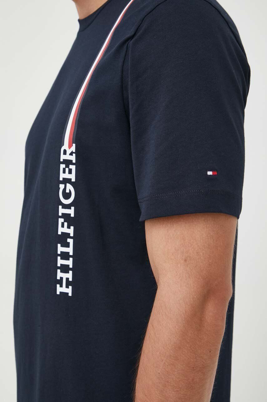 Tommy Hilfiger Bavlnené tričko tmavomodrá farba s potlačou - Pepit.sk