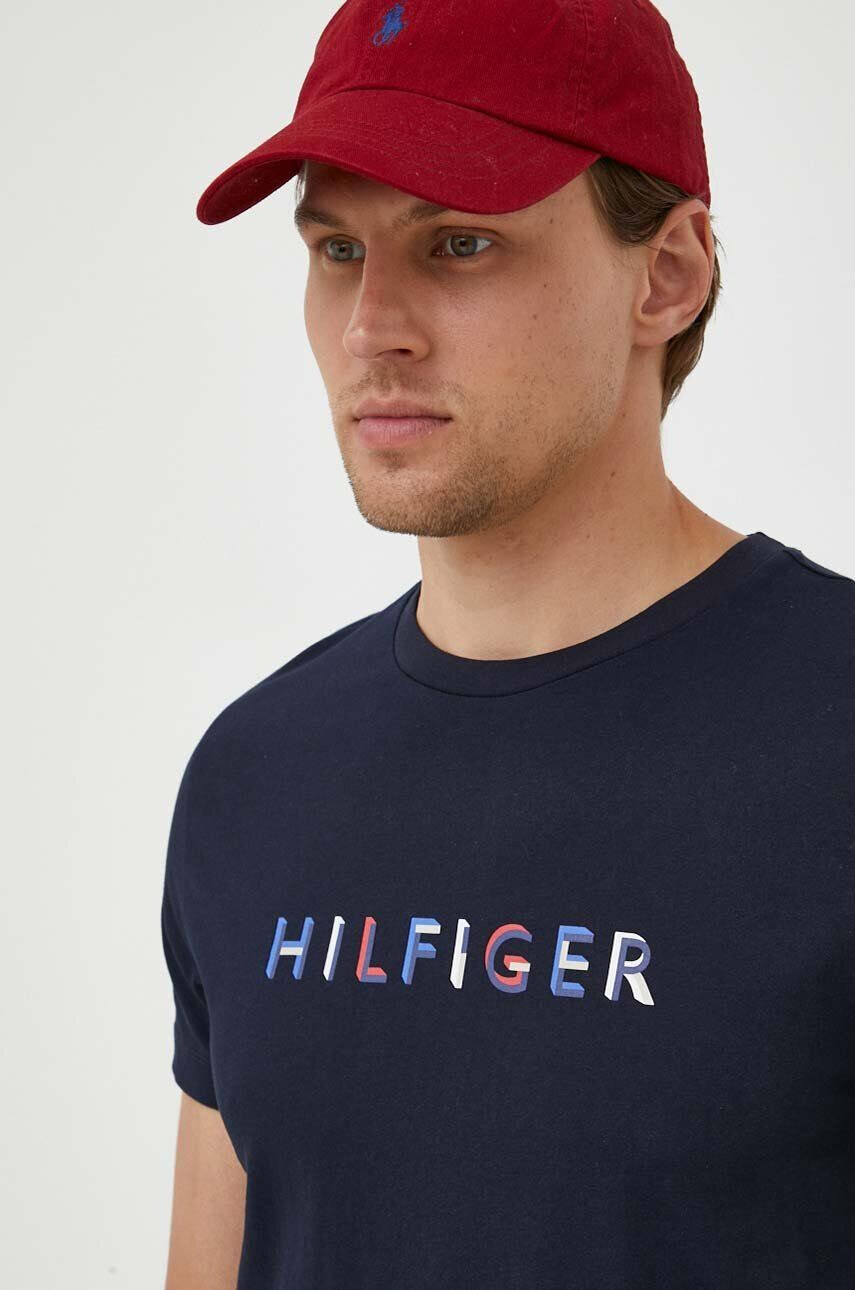 Tommy Hilfiger Bavlnené tričko tmavomodrá farba s potlačou - Pepit.sk