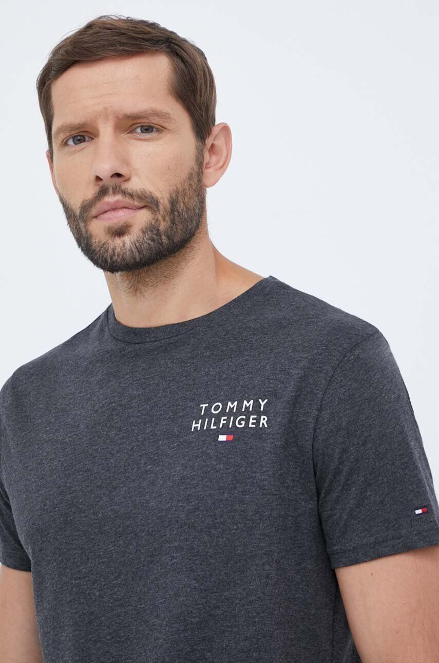 Tommy Hilfiger Bavlnené tričko šedá farba melanžový - Pepit.sk