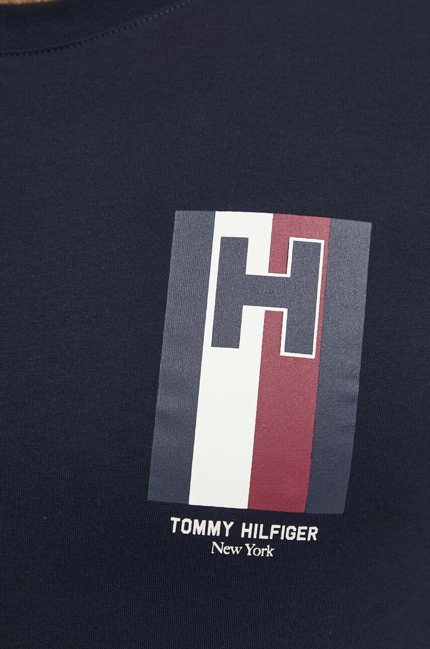 Tommy Hilfiger Bavlnené tričko pánsky tmavomodrá farba s potlačou - Pepit.sk