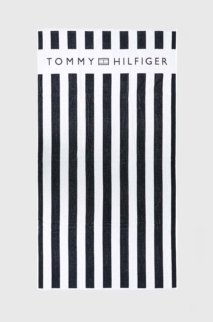 Tommy Hilfiger Bavlnený uterák tmavomodrá farba - Pepit.sk