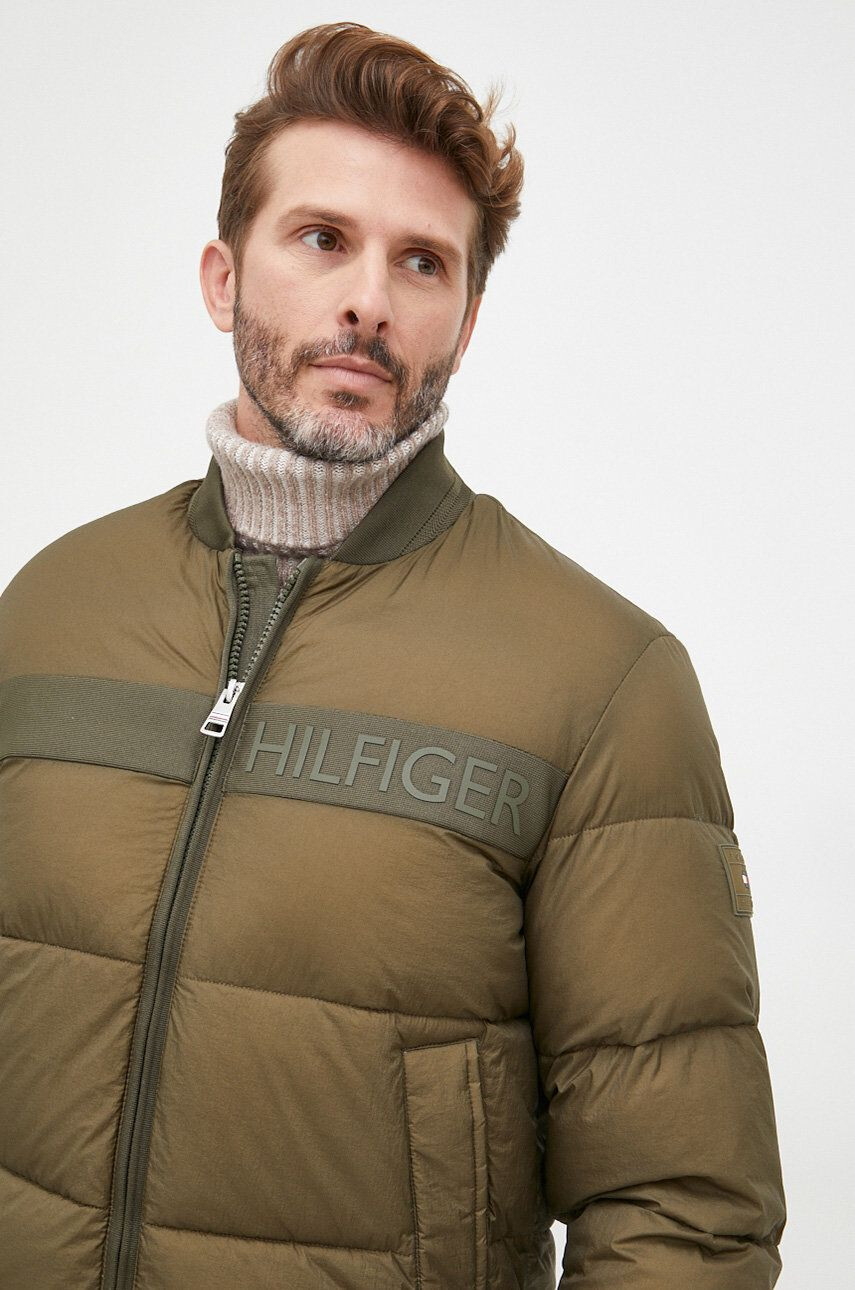 Tommy Hilfiger Bunda tmavomodrá farba prechodná - Pepit.sk