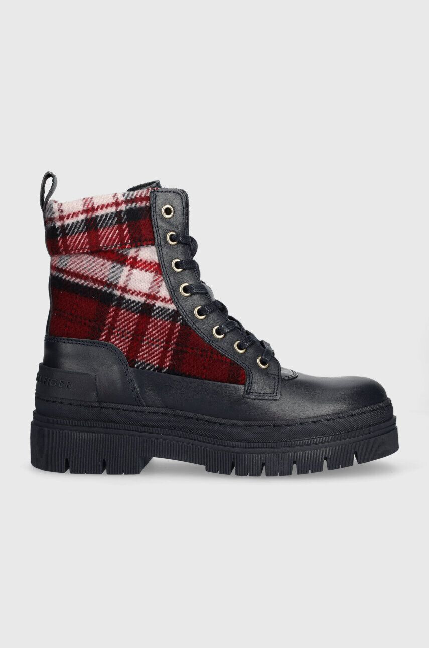 Tommy Hilfiger Členkové topánky FEMININE TARTAN LACE UP BOOTIE dámske tmavomodrá farba na plochom podpätku FW0FW07670 - Pepit.sk