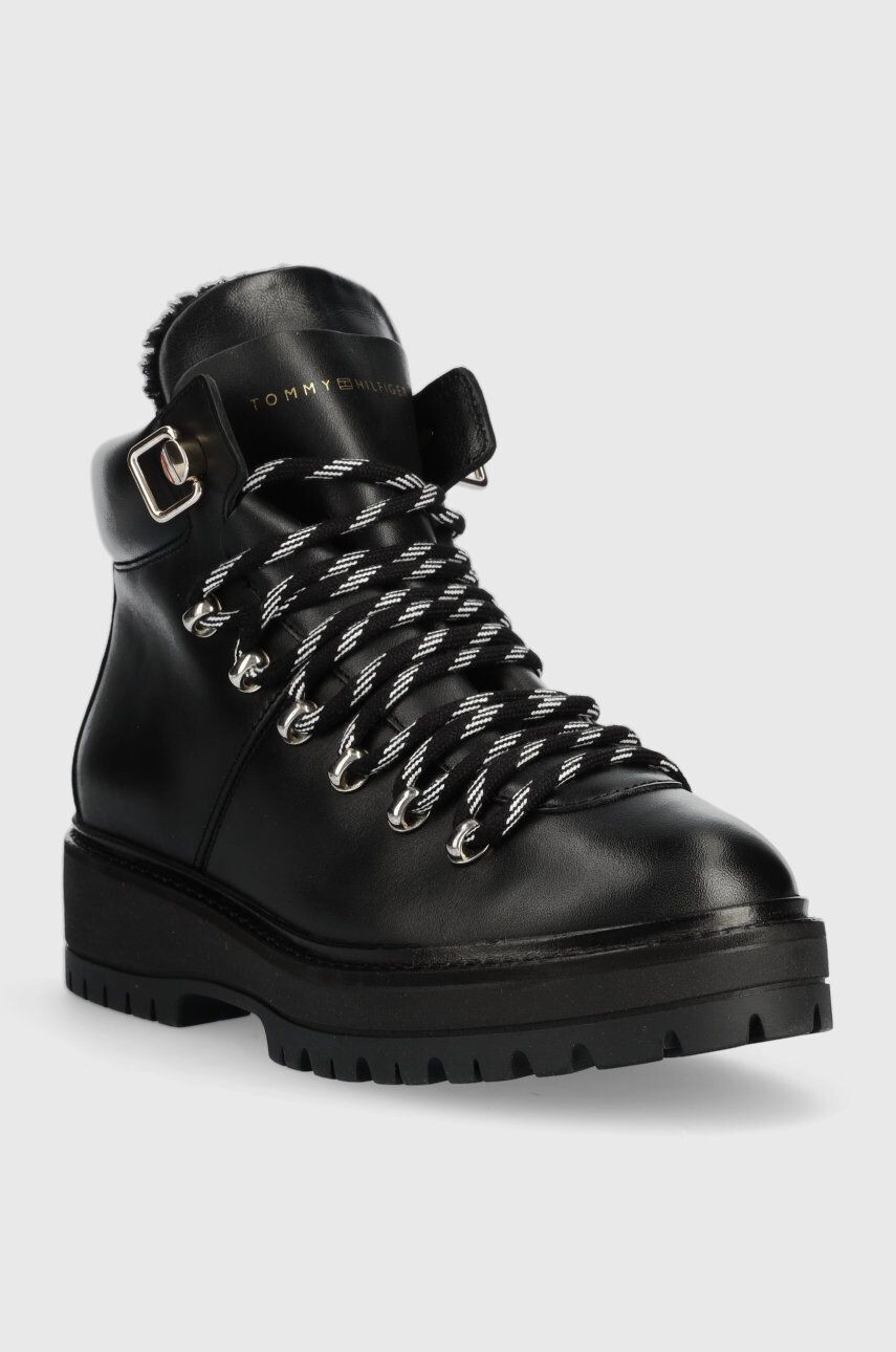 Tommy Hilfiger Členkové topánky Leather Outdoor Flat Boot dámske čierna farba na platforme jemne zateplené - Pepit.sk