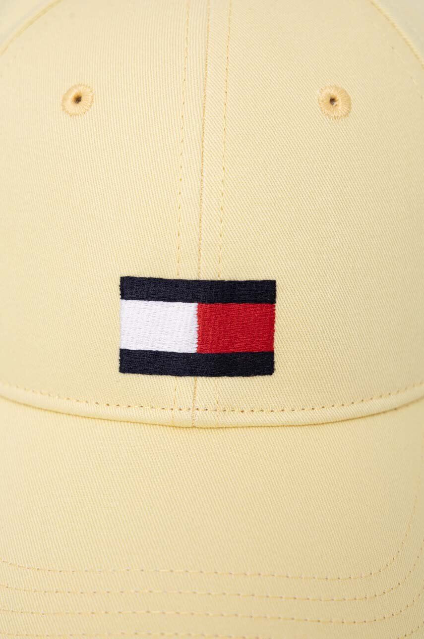 Tommy Hilfiger Detská bavlnená šiltovka žltá farba s nášivkou - Pepit.sk