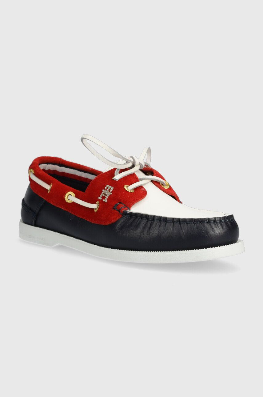 Tommy Hilfiger Kožené mokasíny TH BOAT SHOE RWB dámske červená farba na plochom podpätku FW0FW07169 - Pepit.sk