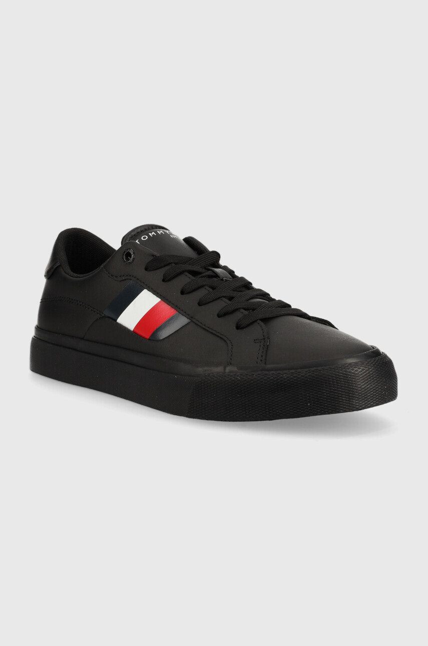 Tommy Hilfiger Kožené tenisky Core Stripes Vulc čierna farba - Pepit.sk