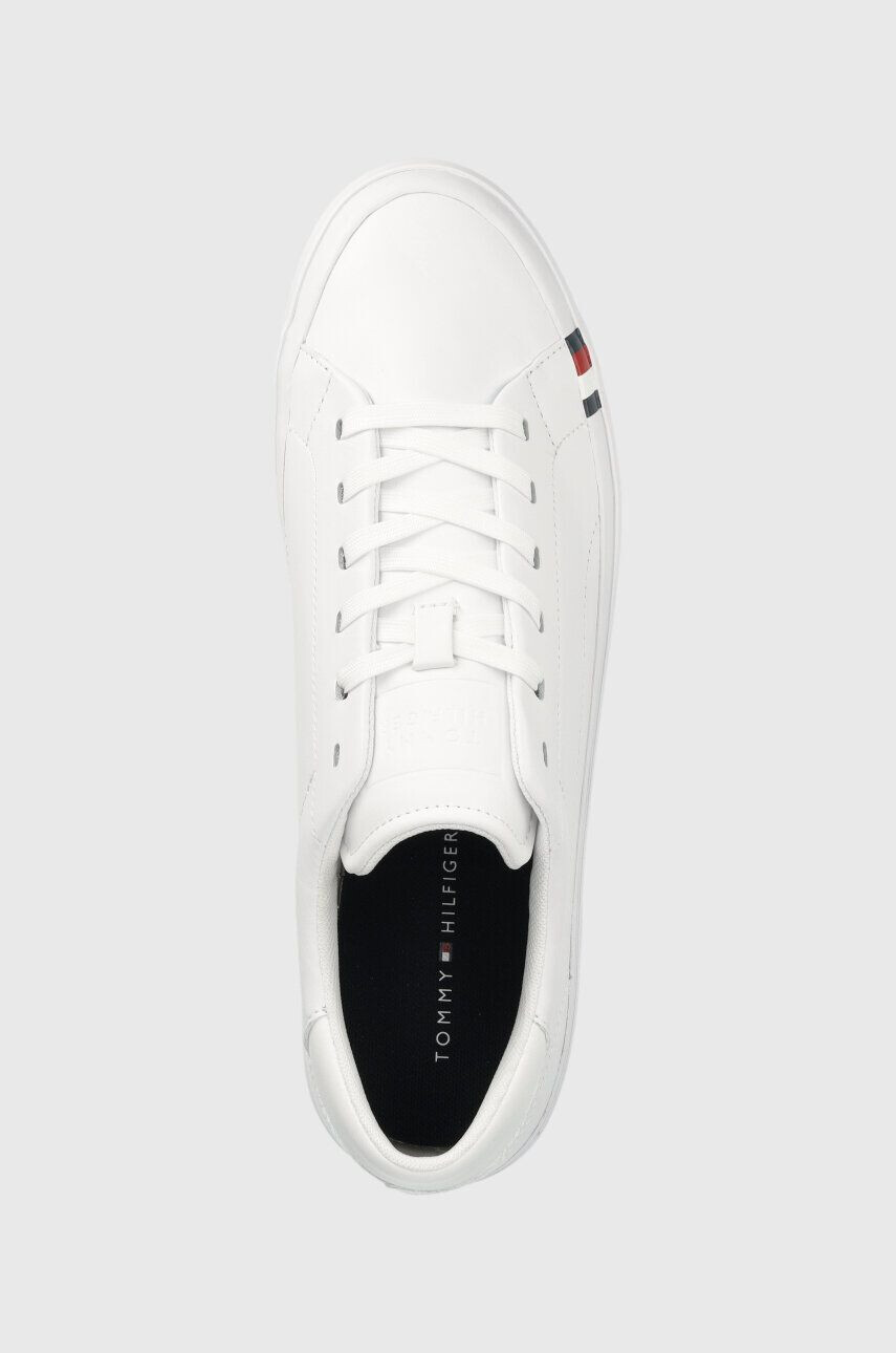 Tommy Hilfiger Kožené tenisky ELEVATED VULC LEATHER LOW biela farba FM0FM04418 - Pepit.sk