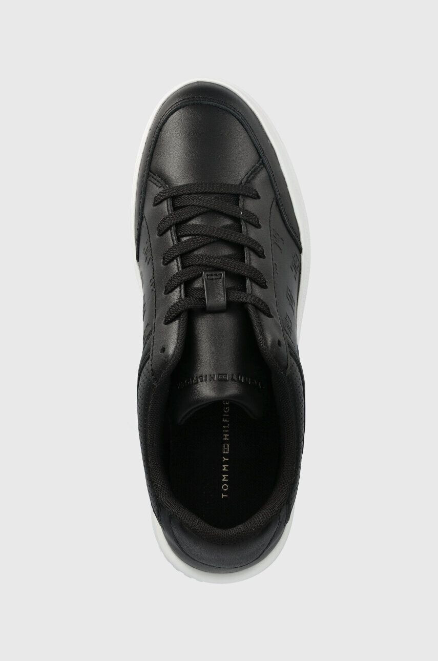 Tommy Hilfiger Kožené tenisky EMBOSSED COURT SNEAKER čierna farba FW0FW07297 - Pepit.sk