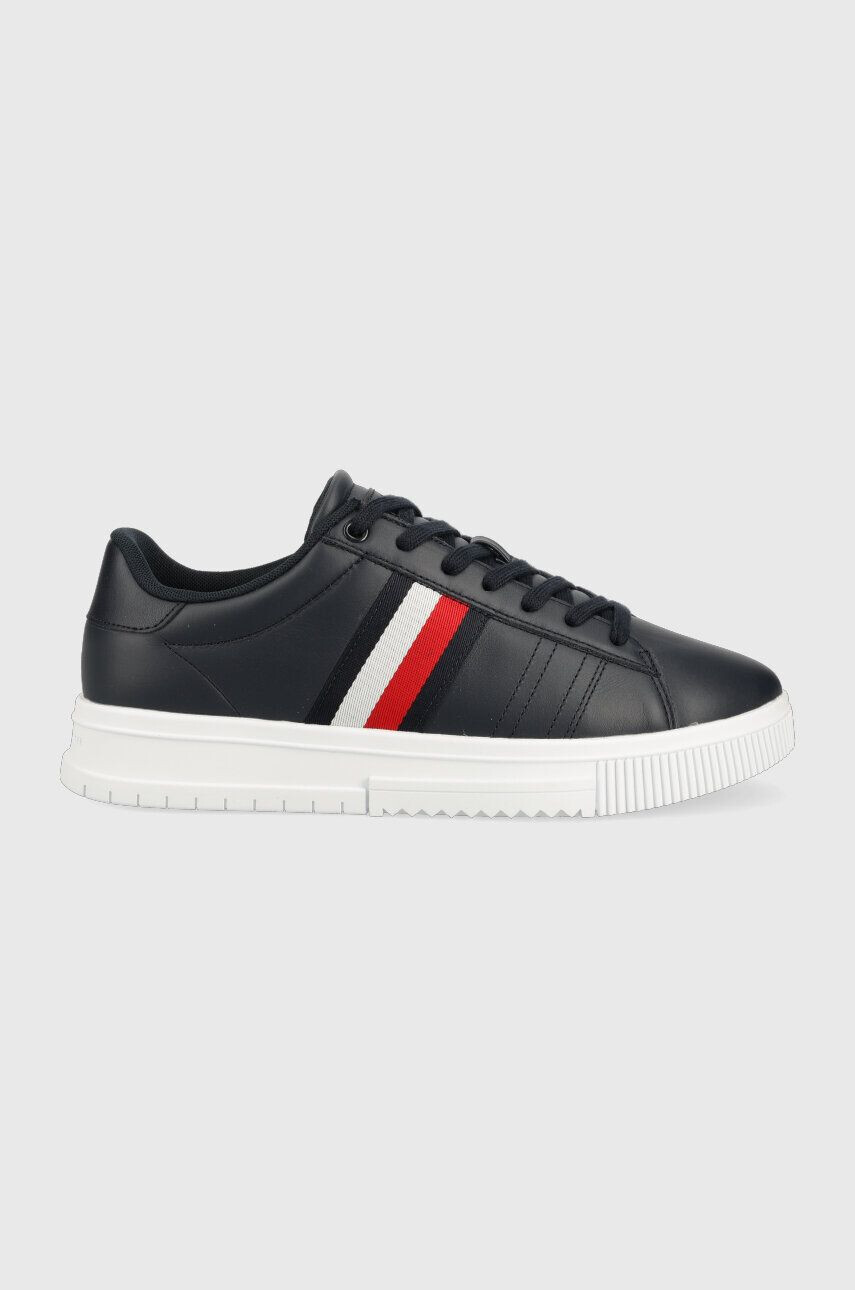 Tommy Hilfiger Kožené tenisky SUPERCUP LEATHER tmavomodrá farba FM0FM04706 - Pepit.sk