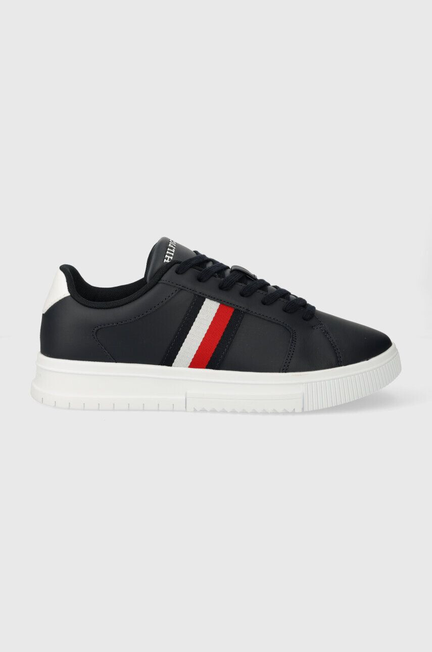 Tommy Hilfiger Kožené tenisky SUPERCUP LTH STRIPES ESS tmavomodrá farba FM0FM04895 - Pepit.sk