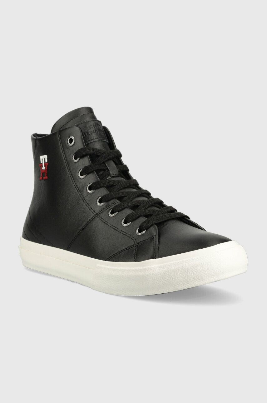 Tommy Hilfiger Kožené tenisky TH HI VULC STREET LEATHER čierna farba FM0FM04739 - Pepit.sk