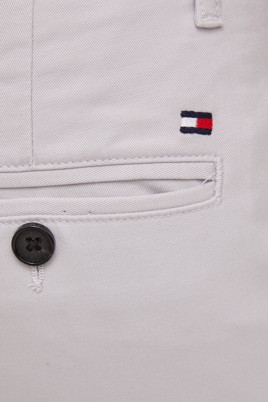 Tommy Hilfiger Nohavice pánske šedá farba priliehavé - Pepit.sk